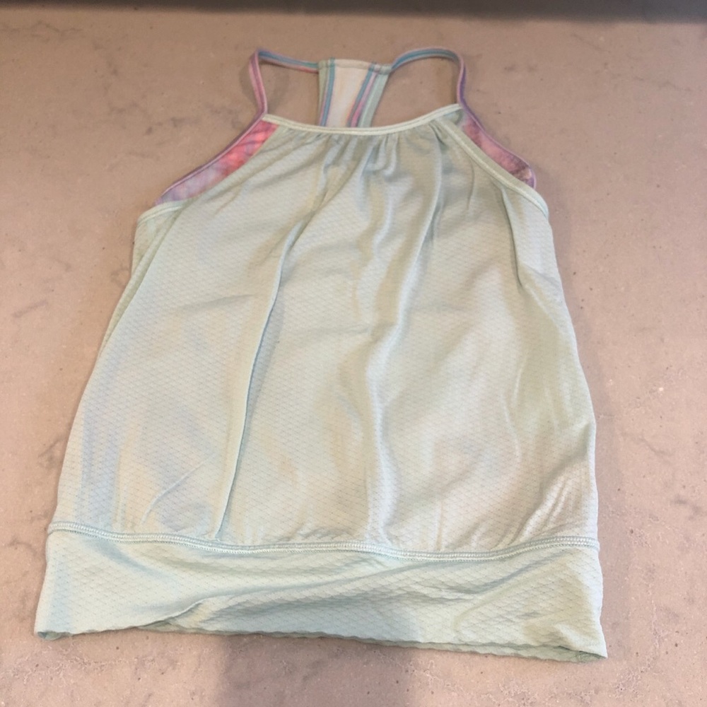 Ivivva tank top with built in shelf bra